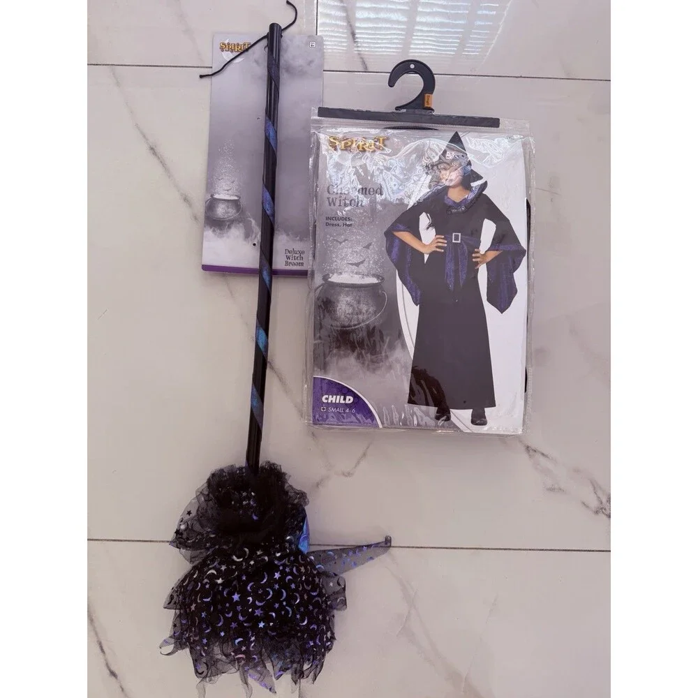 Girls Spirit Charmed Witch Costume Halloween Size small 4-6 with broom & hat